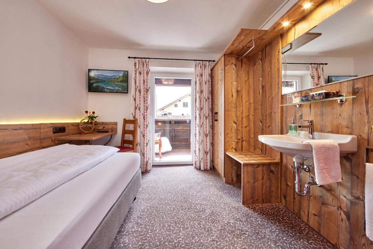 Gaestehaus Angela Γκάρμις-Παρτενκίρχεν Εξωτερικό φωτογραφία